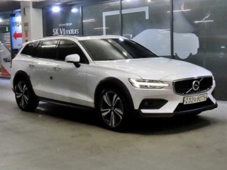 볼보 V60 크로스 컨트리 2세대