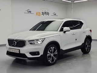 볼보 XC40