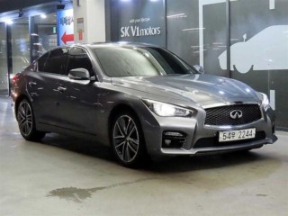 인피니티 Q50