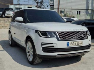 랜드로버 레인지로버 4세대 3.0 D350 VOGUE SE 디젤 인증중고차 사진