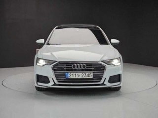 아우디 A6 (C8)