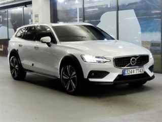볼보 V60 크로스 컨트리 2세대