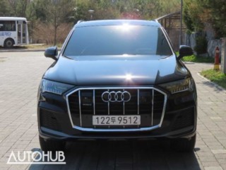 아우디 Q7 (4M)