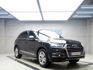아우디 Q7 (4M)