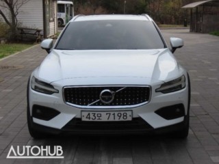 볼보 V60 크로스 컨트리 2세대