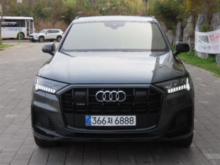 아우디 Q7 (4M)
