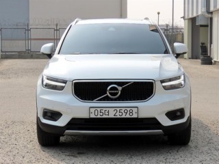 볼보 XC40