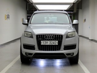 아우디 Q7