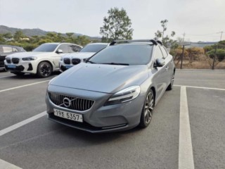 볼보 V40