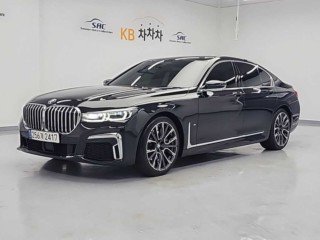 BMW 7시리즈 (G11)