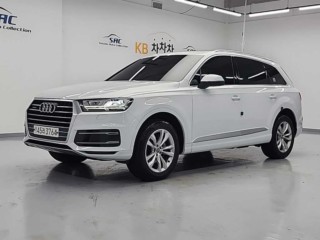 아우디 Q7 (4M)