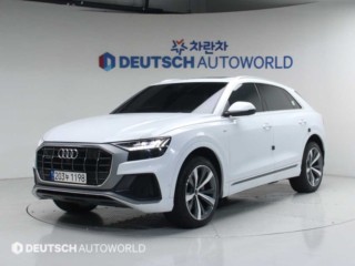 아우디 Q8