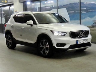 볼보 XC40