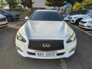 인피니티 Q50
