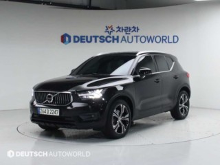 볼보 XC40