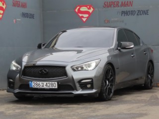 인피니티 Q50