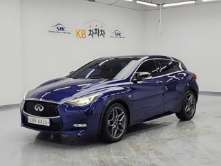 인피니티 Q30