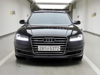 아우디 뉴A8