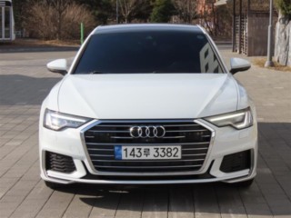 아우디 A6 (C8)