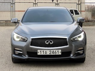 인피니티 Q50