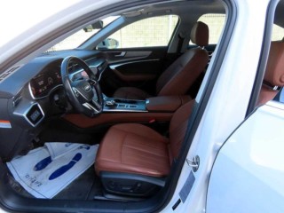 아우디 A6 (C8)