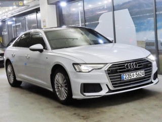 아우디 A6 (C8)
