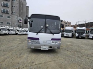 중대형버스 에어로타운(e)