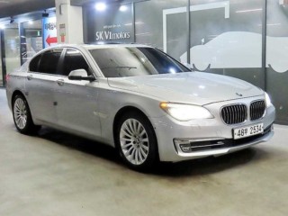 BMW 7시리즈 (F01)