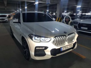 BMW X6 (G06)