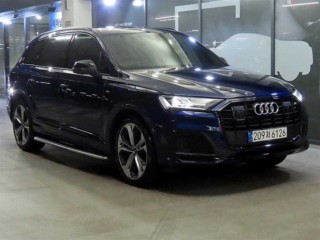 아우디 Q7 (4M)