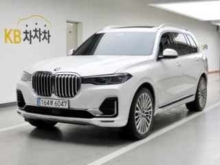 BMW X7 (G07)