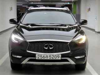 인피니티 QX30