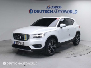 볼보 XC40