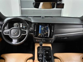볼보 V90 크로스컨트리