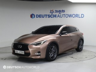 인피니티 Q30