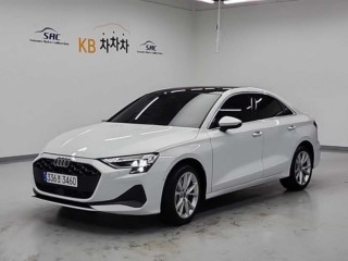 아우디 A3(8Y)