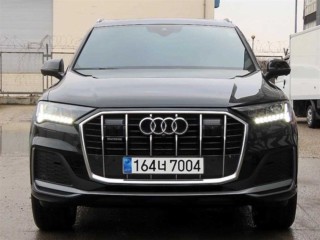 아우디 Q7 (4M)