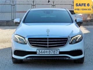 벤츠 E300 4MATIC 아방가르드 대표 사진
