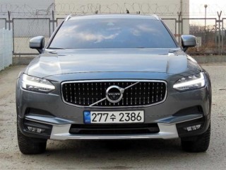 볼보 V90 크로스컨트리
