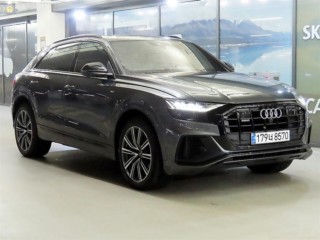 아우디 Q8