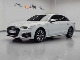 아우디 A4 (B9)