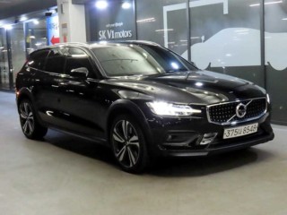 볼보 V60 크로스 컨트리 2세대