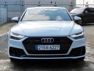 아우디 A7 (4K)