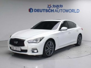 인피니티 Q50