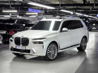 BMW X7 (G07)