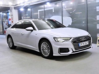 아우디 A6 (C8)