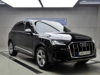 아우디 Q7 (4M)