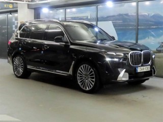 BMW X7 (G07)