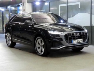 아우디 Q8