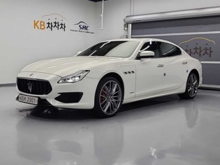 마세라티 콰트로포르테